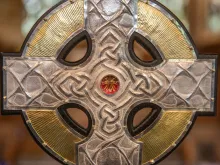 The precious relics from the True Cross have been inlaid into the “Cross of Wales,” which will head Charles’ procession into Westminster Abbey, where he will be officially crowned.