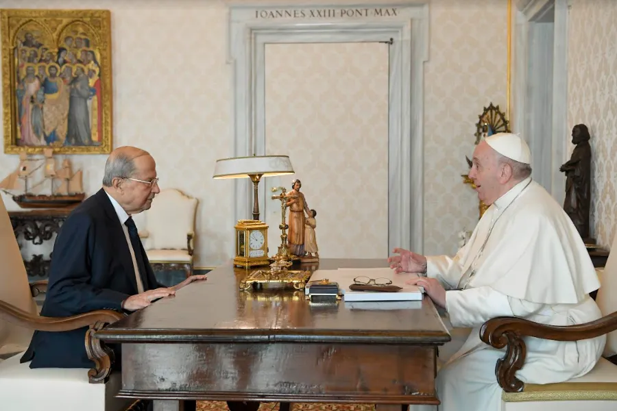Lebanon’s President Michel Aoun meets with Pope Francis at the Vatican, March 21, 2022.?w=200&h=150