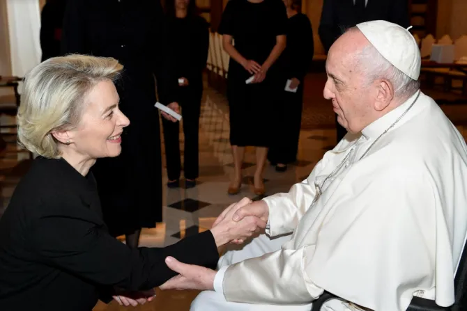 European Commission President Ursula von der Leyen meets Pope Francis at the Vatican, June 10, 2022.