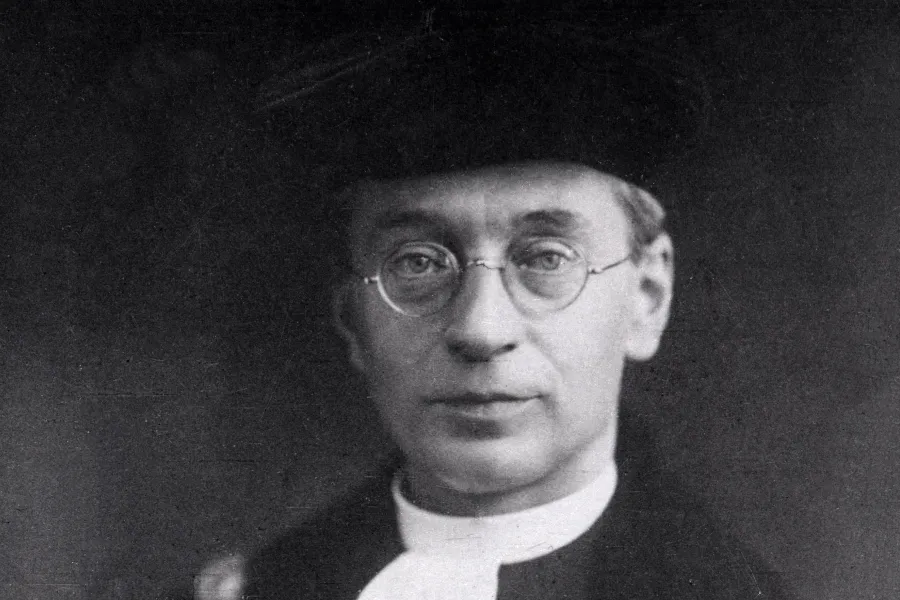 Titus Brandsma as rector magnificus of the Catholic University of Nijmegen in 1932.?w=200&h=150