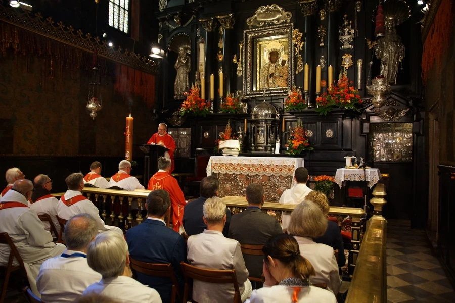 Married couples gather in Częstochowa, Poland, on June 4-5, 2022. Equipes Notre-Dame.?w=200&h=150