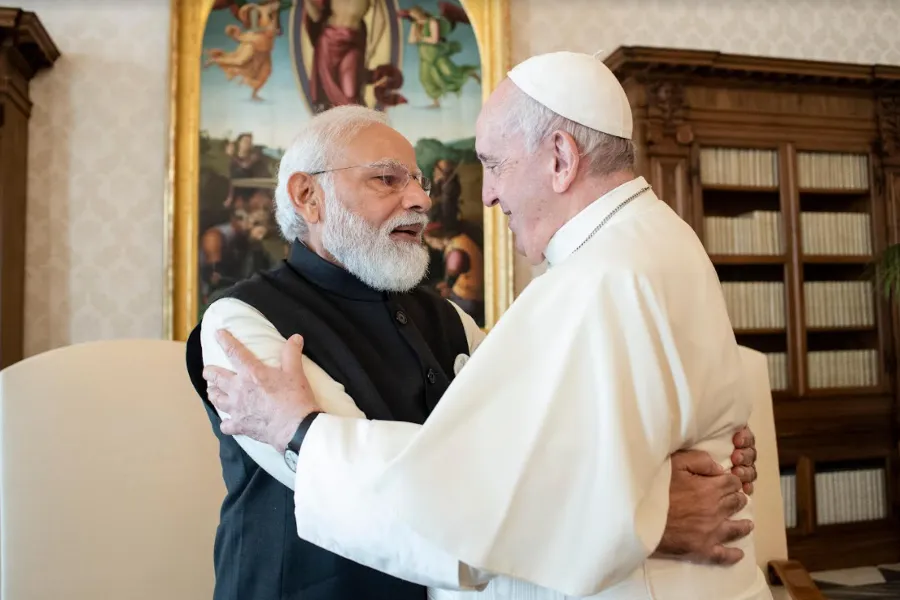 Pope Francis meets with Indian Prime Minister Narendra Modi at the Vatican, Oct. 30, 2021.?w=200&h=150