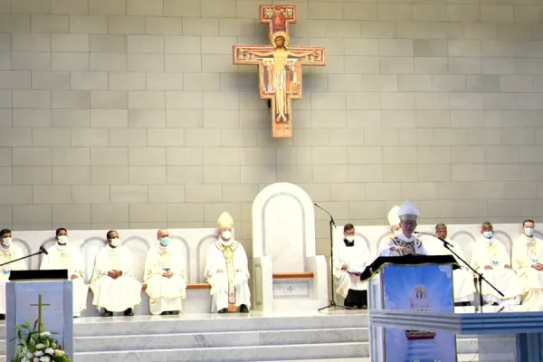 Screenshot from Sacred Heart Catholic Church Bahrain YouTube channel.