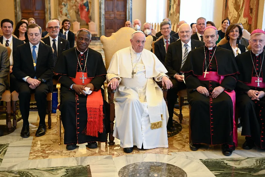 Pope Francis meets participants in the Pontifical Academy of Social Sciences’ plenary meeting at the Vatican, April 29, 2022.?w=200&h=150