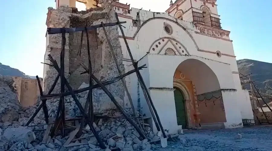 The tower of Purísima Concepción Church in Lari, Peru, collapsed following earthquakes in May 2023.?w=200&h=150