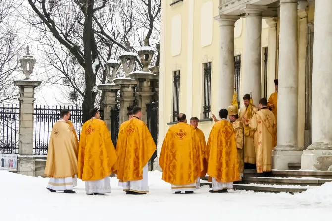 Ukraine Catholic priests
