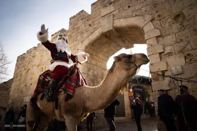 Issa Anis Kassisieh Jerusalem Santa