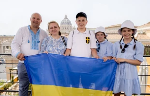 Wolodymyr, Tatiana, Franciszek, Magdalena, and Teresa Korczyński on June 22, 2022. Daniel Ibanez/CNA