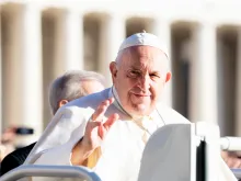 Pope Francis greets pilgrims on St. Peter's Square, Oct. 5 2022.