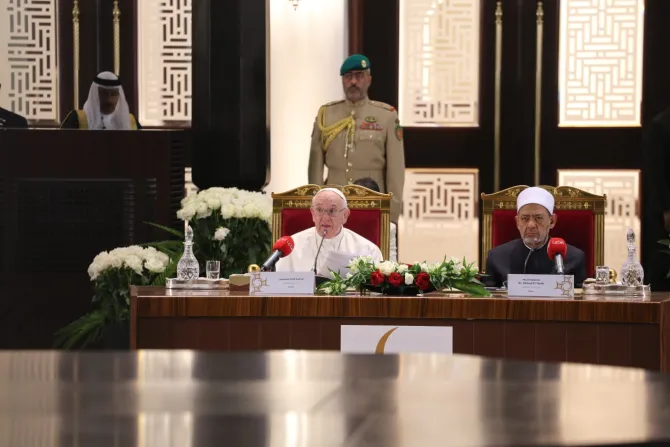 Pope Francis with the Muslim Council of Elders in Bahrain, Nov. 4, 2022