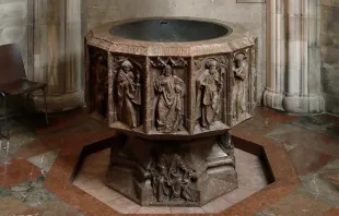 A baptismal font in St. Stephen’s Cathedral in Vienna, Austria. Bwag via Wikipedia (CC BY-SA 4.0).